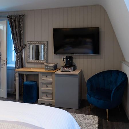 The Three Crowns B&B Plymouth Oda fotoğraf