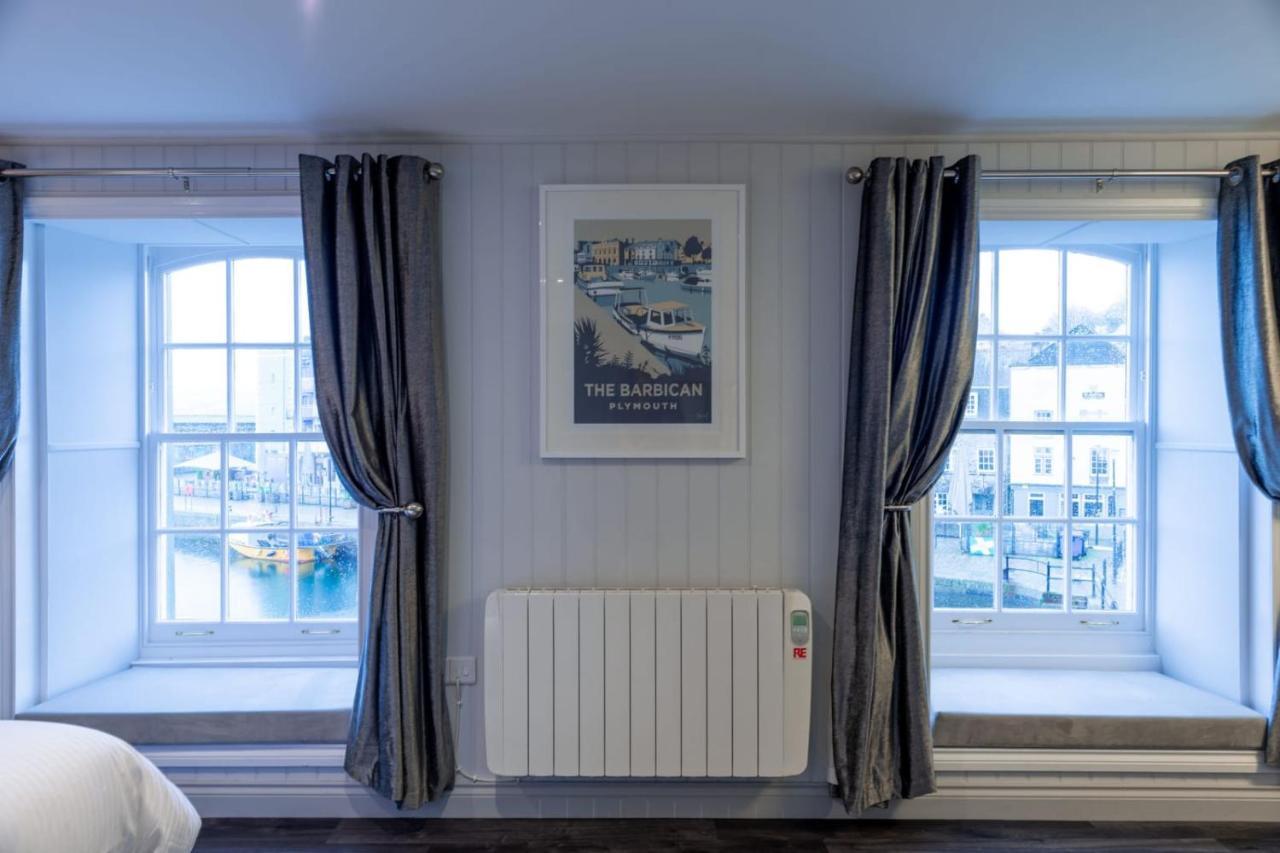 The Three Crowns B&B Plymouth Dış mekan fotoğraf